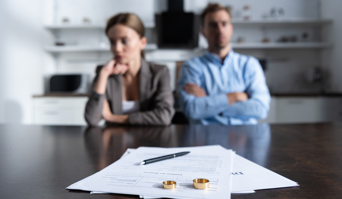 a couple getting divorce